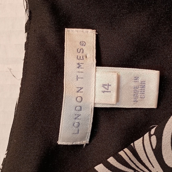 London Times Shutter Ruffle Black and White Sleeveless Dress Plus Size 14 - Picture 4 of 8